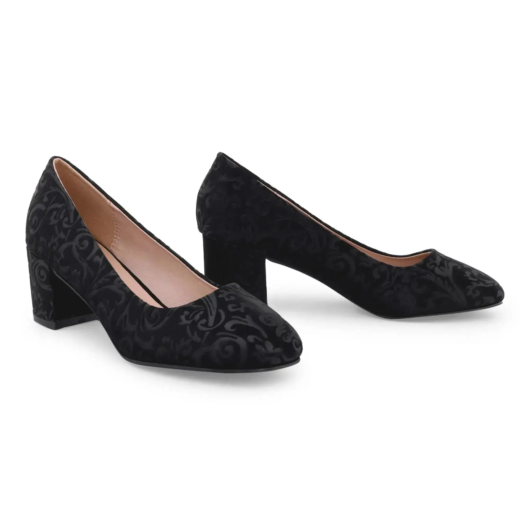 Gabbana Self Embossed Black Pumps - Image 4