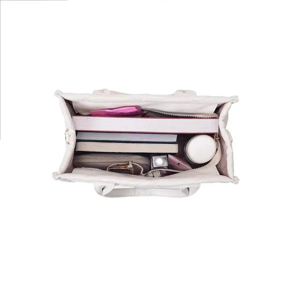 Maddie Weekend Off White Tote Bag - Image 5